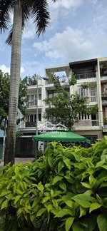 chính chủ nhà mới, công viên trước nhà, đường nhựa 10m, full nội thất 3 tầng, kdc bình lợi