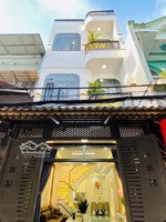 chị ý đi định cư bán nhà điện biên phủ-p4-q3 gần bệnh viện bình dân. 3tỷ8 77m2 đang cho thuê 24tr