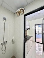 cho thuê căn hộ mini 35m2. mỗi sàn 1 căn hộ nên rất thoáng và yên tĩnh.