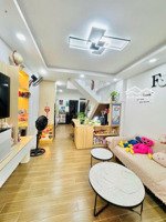 bán nhà tôn đản quận 4 - 42m2 - 2 tầng - 4 tỷ nhỉnh - nhà còn mới tinh dọn vào ở ngay