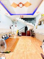 Nhà sổ hồng riêng 1 lầu 4mx10m chỉ 3 tỷ xíu bến xe buýt hiệp thành q12