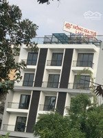 cho thuê căn hộ cao cấp view hồ tây tòa nhà 386m² full tiện nghi