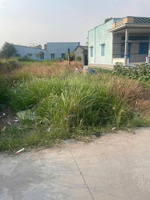 cần tiền xoay sở chủ gửi bán lô đất thổ 120m2 gần cầu mồng gà . đường betong 5m sổ hồng riêng .