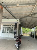bán đất thổ cư 385m2 có sẵn nhà cấp 4, mặt tiền 10m đường nhựa, ngay gần chợ thuận tiện kinh doanh