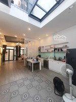 bán nhà 1 tầng 1 tum mặt tiền lê cảnh tuân - 118m2 vào ở ngay giá 11,2 tỷ