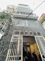 bán nhà cầu giấy, 42m2x4t, lô góc, ngõ kinh doanh, ôtô. 13.6 tỷ