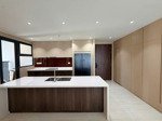 gía tốt ,thiện chí bán căn 3pn 2wc 121m2 hoàn thiện ,tầng cao view đẹp 13 tỷ lh vương 