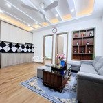 bán căn hộ cc hoàng ngân -lê văn lương -nhà đẹp long lanh -full nội thất -ngõ ô tô- cạnh hồ