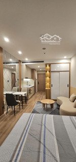 cc cần bán căn hộ studio icon 40 hạ long. tầng cao view biển. 