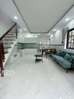 nhà 2 tầng mới_ 5 tỷ _ngang 4.5m_ 2 mặt thoáng_hxh trương văn thành q9