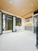 b.án nhà đẹp 3 tầng vô ở ngay trung tâm q8 , quận 1- chỉ nhỉnh 2 tỷ.