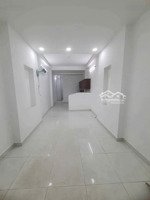 cho thuê nhà hẽm 5m (xh) nguyễn tiểu la, p.8, q.10 13,5tr