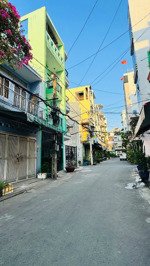 bán nhà hxh 8m 766/ lạc long quân - gần công viên, 4x14m [vuông vức] 2 tầng. giá 10.5 tỷ tl