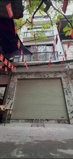 nhà hiếm, đẹp ô tô đỗ cửa. 7 tầng thang máy- 37m2 - 17.9 tỷ