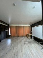 cho thuê biệt thự khu đô thị việt hưng long biên 120m2x4 tầng, mặt phố kinh doanh giá 30 tr
