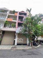 đường hoa lan phú nhuận 4x16m, 4 tầng 7pn, 8wc 38 triệu/tháng