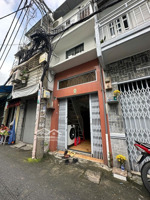 nhà 3 tấm sát mặt tiền tiện kd buôn bán nhỏ, gần vòng xoay lê đại hành.