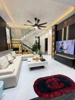 anh chủ cần bán nhà đẹp mới xây xong , nhà gần bến xe trung tâm đà nẵng