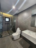 siêu hiếm nhà đẹp võng thị tây hồ ba bước ra hồ tây, mặt đường ô tô tránh :60m*6 tầng giá 20 tỷ