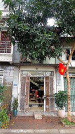 nhà 2 tầng khu tái định cư việt hưng vị trí đẹp. ô tô đỗ cửa nhà ngày đêm, đường ô tô tránh nhau.