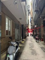 bán nhà phương mai 52m2, ô tô đỗ cửa, lô góc, 30m ra mặt phố, mặt tiền rộng, nhà kcbt chắc chắn