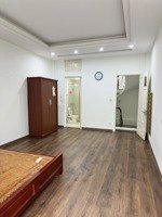 cho thuê phòng rộng 50m2 vskk - ngõ 173 hoàng hoa thám(279 đội cấn) điện nước giá dân. 4tr5 1 tháng