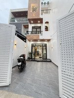 bán nhà mới xây xong 3 ngày kiệt ô tô có sân để ô tô