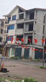 cần bán biệt thự nguyên ngọc mặt đường 3.5 , dt 130m lô góc 2 mặt tiền