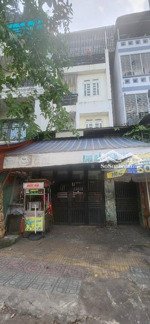 bán nhà cấp 4 tiện xây mới đường hoàng hoa thám-nhà ga t3,cộng hoà.dt 4,6x22m.đường 10m.