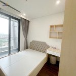 chính chủ cho thuê 2 ngủ full đồ, nội thất xịn vào ở luôn. lh: 