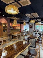 cho thuê nhà mặt phố tại nguyễn chí thanh, dt 130m2 x 2 tầng, mt 8m, phù hợp mọi mô hình kinh doanh