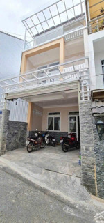 cho thuê nhà nguyên căn - 4 p.ngủ - đường nguyễn đình chiểu - p. 9 - đà lạt - giá thuê: 12 tr/th