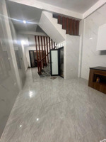 bán gấp - nhà đẹp ở luôn, 50m ra đường ô tô, trường học, chợ, hai thoáng, vuông, vắn 38m2, hơn 4 tỷ