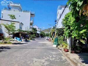 NGỘP BANK bán đất Dt 64m2 ngang4,2x15m -MT 13m-HÒN XỆN-P vĩnh hòa - Nha Trang. Chỉ 2,5ty