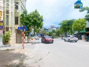 Chính Chủ Bán Nhà phố Xuân La 42m2 Mặt Tiền 4m, hai thoáng trước sau vỉa hè ô tô tránh.