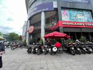 Cho thuê nhà góc 2mt 126 Nguyễn Tri Phương & Nguyễn Trãi, Phường 7, Quận 5. tòa nhà lakai