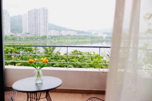 liền kề 4 tầng full nội thất giá chỉ hơn 10 đồng. cách bãi tắm 3 bước chân