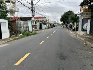 Bán nhà 3 tầng mặt tiền Trần Hưng Đạo, phường Hoà Vinh, Tx Đông Hoà