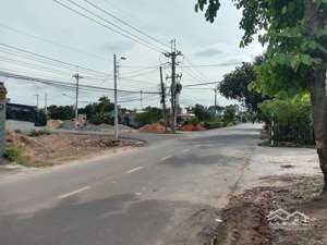 nhà yến và đất thổ cư hai mặt tiền tỉnh lộ 877b huyện tân phú đông tỉnh tiền giang