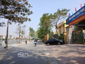 đất kinh doanh giáp chợ chiều - phố hồ . giá chỉ nhỉnh 3 tỷ . 0936236658