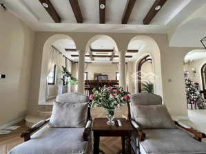 bán villa phong cách địa trung hải ngay phường 3,có hồ bơi nước nóng muối tự nhiên thế cao view đẹp