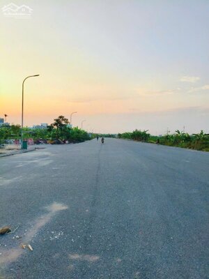 Bán Đất Đống Chuối, Hồng Bàng mặt đường 41m duy nhất. DT: 100m2*ngang 5m. LH: Đạt 0934234298