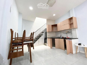 bán nhà giá 2 tỷ 950 triệu thương lượng, 50m2 sàn, 2 tầng, đường tân thành, sổ hồng