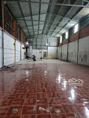 cho thuê xưởng thới an quận 12. dt: 500m giá: 40tr xe container