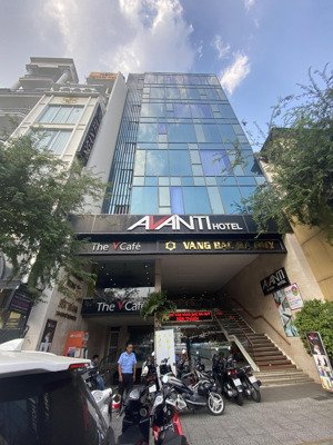 bán toà chdv nguyễn văn trỗi phú nhuận, 180m2 (12x15) - hầm + 7 tầng, 32 chdv xịn, dòng tiền 4.2 tỷ