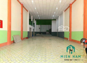 cho thuê mặt bằng 1000m2 đẹp khuôn viên trung tâm biên hoà