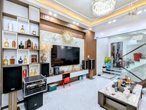 bán nhà mặt ngõ ngô gia tự thông cát bi. 2 ô tô tránh nhau