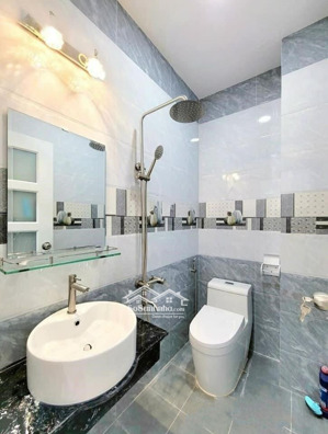 bán nhà tại tuệ tĩnh, 2,79 tỷ, 56m2, view đẹp, uy tín, q11 đang cho thuê 12 tr/tháng gọi 0909718803
