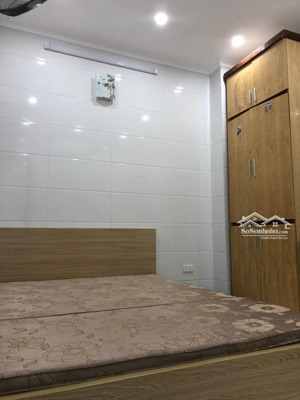 cho thuê chung cư 2 pn khu trung hòa nhân chính