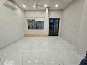 cho thuê mặt bằng trệt giá 13tr/th khu cityland p10 gò vấp